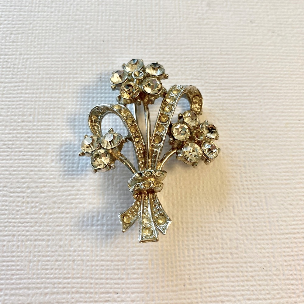 Vintage Rhinestone Brooch